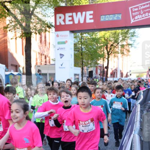 25.04.2025 - Das Zehntel Lena Gebhardt http://msf.ph/oto/7798654 26.04.2025 07:32:18 Allgemein zum Event 0, 00, 24, 3512, 82345 meine-sportfotos.de