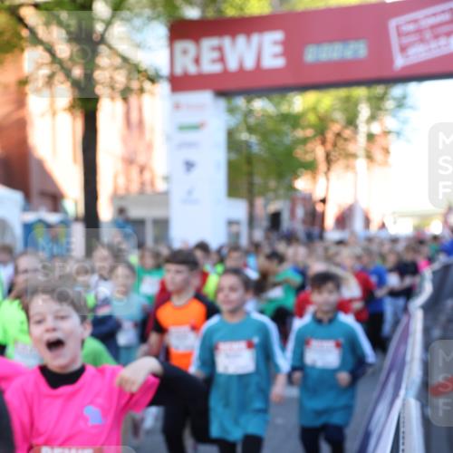 25.04.2025 - Das Zehntel Lena Gebhardt http://msf.ph/oto/7798667 26.04.2025 07:32:19 Allgemein zum Event  meine-sportfotos.de