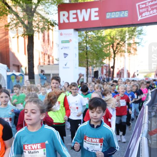 25.04.2025 - Das Zehntel Lena Gebhardt http://msf.ph/oto/7798676 26.04.2025 07:32:19 Allgemein zum Event 9931, 0, 00, 26, 1883 meine-sportfotos.de