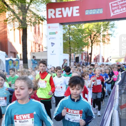 25.04.2025 - Das Zehntel Lena Gebhardt http://msf.ph/oto/7798681 26.04.2025 07:32:19 Allgemein zum Event 00, 26, 9931, 1883 meine-sportfotos.de