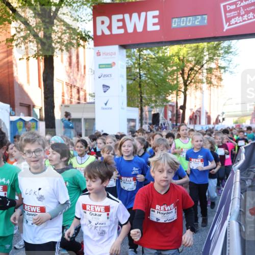 25.04.2025 - Das Zehntel Lena Gebhardt http://msf.ph/oto/7798717 26.04.2025 07:32:21 Allgemein zum Event 0, 00, 27, 215, 2169, 3902, 2345 meine-sportfotos.de