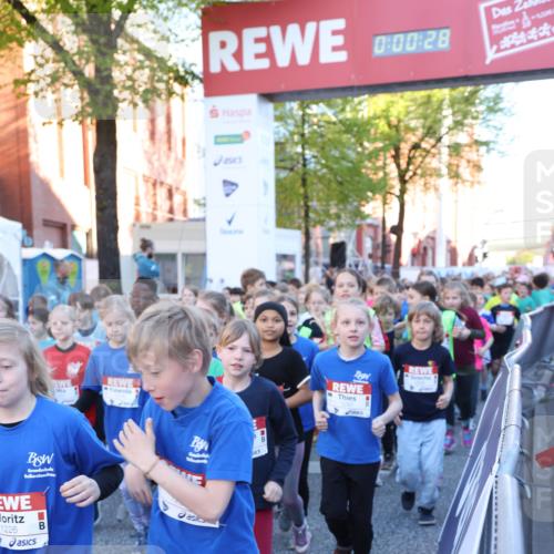 25.04.2025 - Das Zehntel Lena Gebhardt http://msf.ph/oto/7798741 26.04.2025 07:32:22 Allgemein zum Event 1226, 0, 00, 28 meine-sportfotos.de