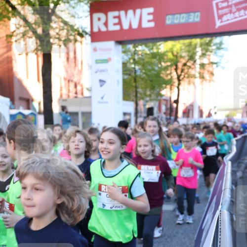 25.04.2025 - Das Zehntel Lena Gebhardt http://msf.ph/oto/7798781 26.04.2025 07:32:24 Allgemein zum Event 0, 00, 30, 1567 meine-sportfotos.de