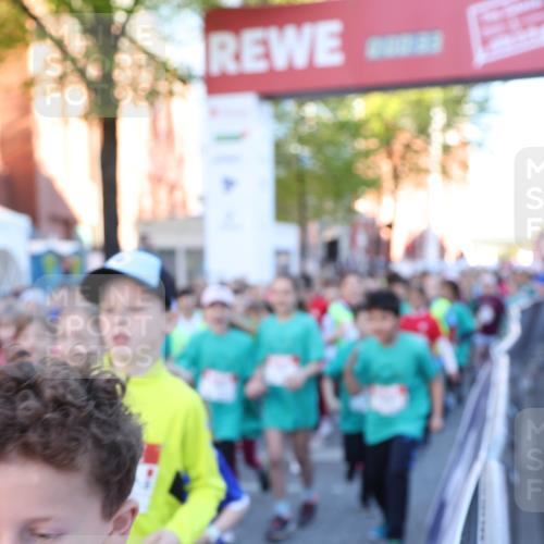 25.04.2025 - Das Zehntel Lena Gebhardt http://msf.ph/oto/7798839 26.04.2025 07:32:27 Allgemein zum Event 2683 meine-sportfotos.de