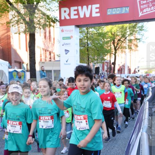 25.04.2025 - Das Zehntel Lena Gebhardt http://msf.ph/oto/7798857 26.04.2025 07:32:28 Allgemein zum Event 0, 00, 34, 1622, 1638, 1616, 2, 42 meine-sportfotos.de