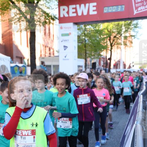 25.04.2025 - Das Zehntel Lena Gebhardt http://msf.ph/oto/7798913 26.04.2025 07:32:31 Allgemein zum Event 0, 00, 37, 3174, 1617 meine-sportfotos.de