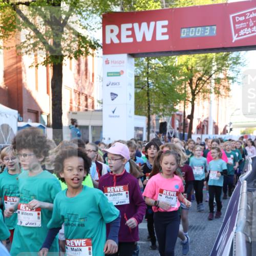 25.04.2025 - Das Zehntel Lena Gebhardt http://msf.ph/oto/7798916 26.04.2025 07:32:31 Allgemein zum Event 1619, 1617, 0, 00, 37, 2677, 2680, 10 meine-sportfotos.de