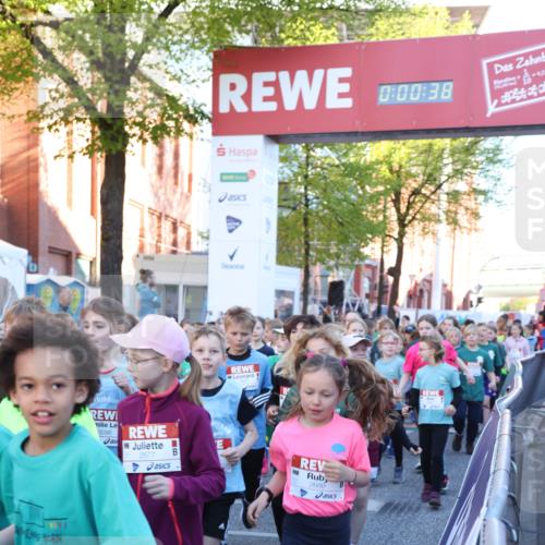 25.04.2025 - Das Zehntel Lena Gebhardt http://msf.ph/oto/7798926 26.04.2025 07:32:31 Allgemein zum Event 1617, 3096, 2677, 0, 00, 38, 2680, 423 meine-sportfotos.de