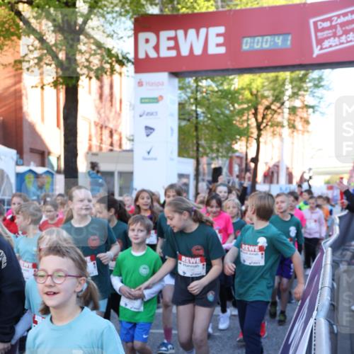 25.04.2025 - Das Zehntel Lena Gebhardt http://msf.ph/oto/7798986 26.04.2025 07:32:35 Allgemein zum Event 0, 00, 41, 2882, 160 meine-sportfotos.de