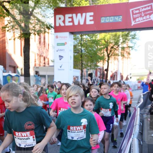 25.04.2025 - Das Zehntel Lena Gebhardt http://msf.ph/oto/7799010 26.04.2025 07:32:36 Allgemein zum Event 2390, 0, 00, 42, 1263 meine-sportfotos.de