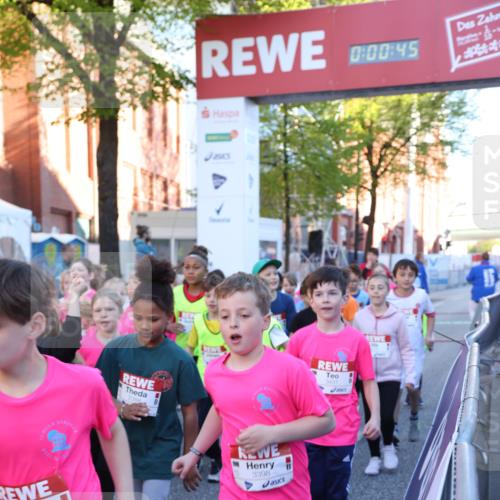 25.04.2025 - Das Zehntel Lena Gebhardt http://msf.ph/oto/7799057 26.04.2025 07:32:38 Allgemein zum Event 00, 45, 3429, 3398, 30, 3431 meine-sportfotos.de