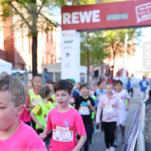 25.04.2025 - Das Zehntel Lena Gebhardt http://msf.ph/oto/7799072 26.04.2025 07:32:39 Allgemein zum Event 2338 meine-sportfotos.de
