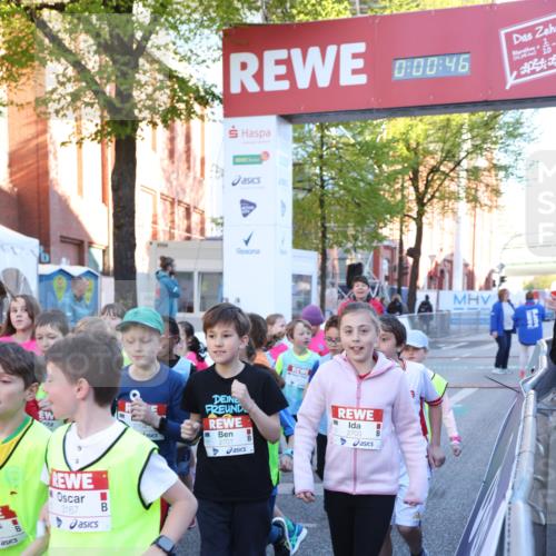 25.04.2025 - Das Zehntel Lena Gebhardt http://msf.ph/oto/7799086 26.04.2025 07:32:40 Allgemein zum Event 3167, 3724, 00, 46, 2704, 2701, 2703 meine-sportfotos.de