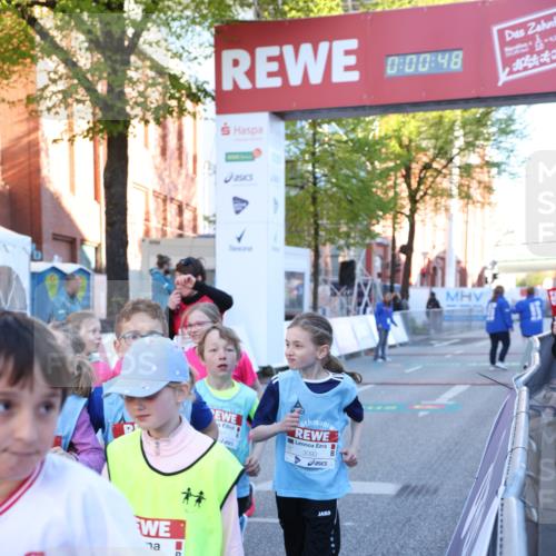 25.04.2025 - Das Zehntel Lena Gebhardt http://msf.ph/oto/7799128 26.04.2025 07:32:42 Allgemein zum Event 0, 00, 48, 8, 19, 3093 meine-sportfotos.de