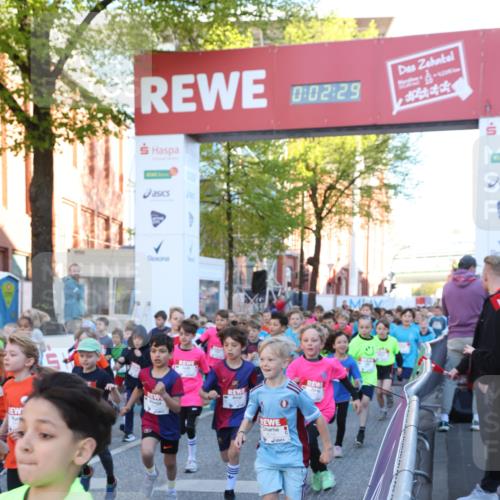 25.04.2025 - Das Zehntel Lena Gebhardt http://msf.ph/oto/7799246 26.04.2025 07:34:22 Allgemein zum Event 3013, 0, 02, 29 meine-sportfotos.de