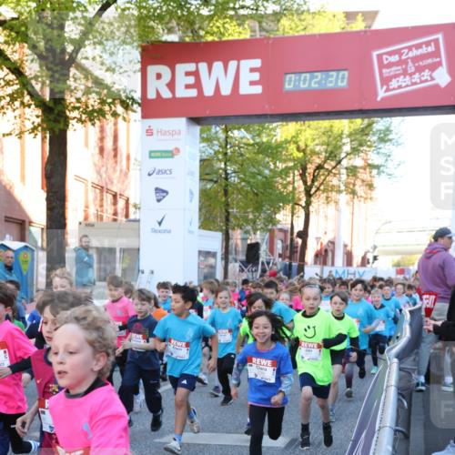 25.04.2025 - Das Zehntel Lena Gebhardt http://msf.ph/oto/7799260 26.04.2025 07:34:23 Allgemein zum Event 4, 5, 0, 02, 20 meine-sportfotos.de