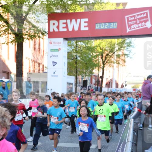 25.04.2025 - Das Zehntel Lena Gebhardt http://msf.ph/oto/7799266 26.04.2025 07:34:23 Allgemein zum Event 201, 0, 02, 30 meine-sportfotos.de