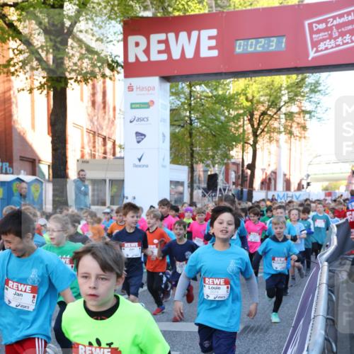 25.04.2025 - Das Zehntel Lena Gebhardt http://msf.ph/oto/7799300 26.04.2025 07:34:25 Allgemein zum Event 2077, 3020, 0, 02, 3, 2074, 2345 meine-sportfotos.de