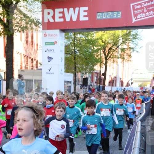 25.04.2025 - Das Zehntel Lena Gebhardt http://msf.ph/oto/7799335 26.04.2025 07:34:27 Allgemein zum Event 0, 02, 33, 3724, 1033, 82345 meine-sportfotos.de