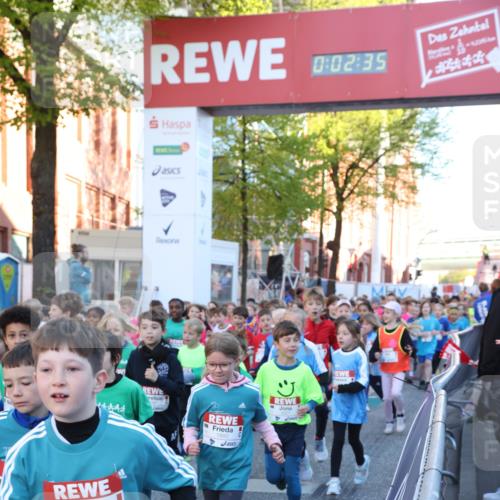 25.04.2025 - Das Zehntel Lena Gebhardt http://msf.ph/oto/7799366 26.04.2025 07:34:29 Allgemein zum Event 1873, 0, 02, 35, 8226 meine-sportfotos.de