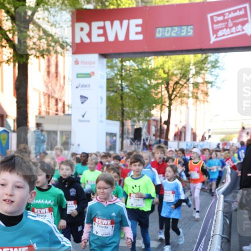 25.04.2025 - Das Zehntel Lena Gebhardt http://msf.ph/oto/7799373 26.04.2025 07:34:29 Allgemein zum Event 1873, 02, 35, 1880 meine-sportfotos.de