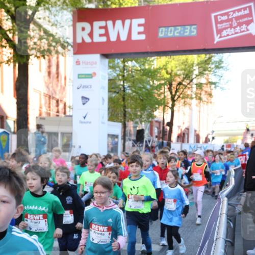 25.04.2025 - Das Zehntel Lena Gebhardt http://msf.ph/oto/7799376 26.04.2025 07:34:29 Allgemein zum Event 02, 35, 8236, 1880 meine-sportfotos.de