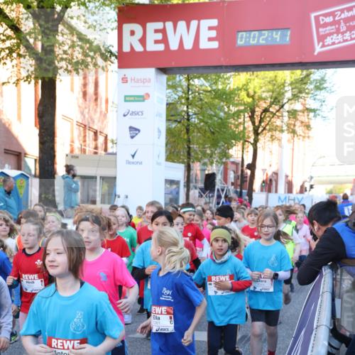 25.04.2025 - Das Zehntel Lena Gebhardt http://msf.ph/oto/7799466 26.04.2025 07:34:35 Allgemein zum Event 3724, 2078, 0, 02, 41, 1381, 42 meine-sportfotos.de