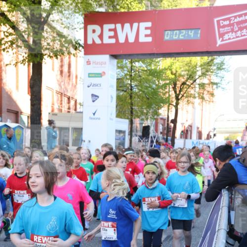 25.04.2025 - Das Zehntel Lena Gebhardt http://msf.ph/oto/7799468 26.04.2025 07:34:35 Allgemein zum Event 0, 02, 4, 2078, 1381, 234 meine-sportfotos.de