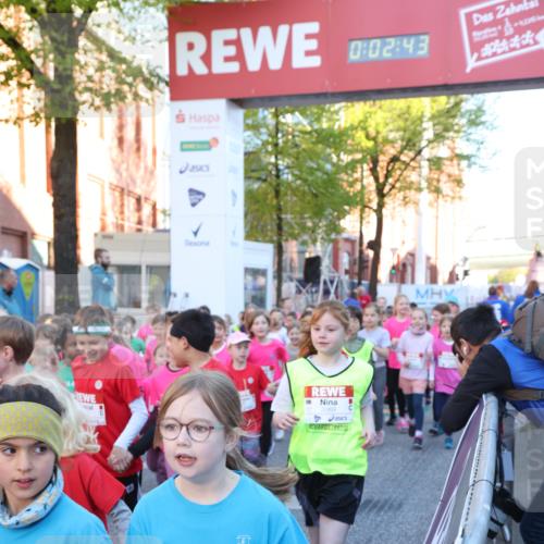 25.04.2025 - Das Zehntel Lena Gebhardt http://msf.ph/oto/7799480 26.04.2025 07:34:37 Allgemein zum Event 0, 02, 43, 2066, 8236 meine-sportfotos.de