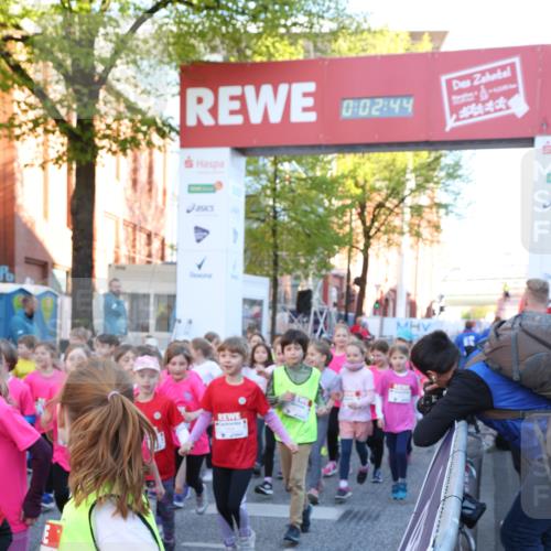 25.04.2025 - Das Zehntel Lena Gebhardt http://msf.ph/oto/7799488 26.04.2025 07:34:38 Allgemein zum Event 0, 02, 44 meine-sportfotos.de