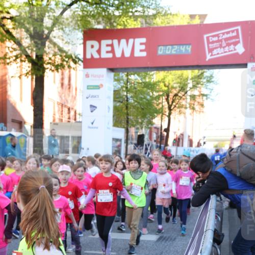 25.04.2025 - Das Zehntel Lena Gebhardt http://msf.ph/oto/7799490 26.04.2025 07:34:38 Allgemein zum Event 0, 02, 44 meine-sportfotos.de