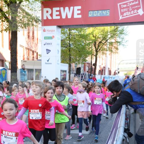 25.04.2025 - Das Zehntel Lena Gebhardt http://msf.ph/oto/7799497 26.04.2025 07:34:38 Allgemein zum Event 3334, 0, 02, 45, 42, 345, 4, 2145, 2724, 1828, 3377 meine-sportfotos.de