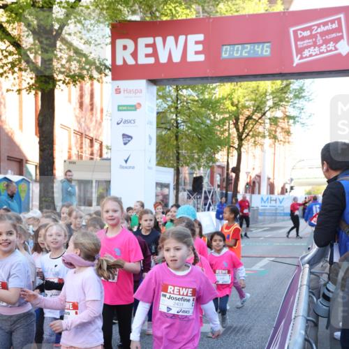 25.04.2025 - Das Zehntel Lena Gebhardt http://msf.ph/oto/7799517 26.04.2025 07:34:40 Allgemein zum Event 0, 02, 46, 2431, 42345 meine-sportfotos.de