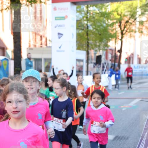 25.04.2025 - Das Zehntel Lena Gebhardt http://msf.ph/oto/7799526 26.04.2025 07:34:41 Allgemein zum Event 3360, 3365 meine-sportfotos.de