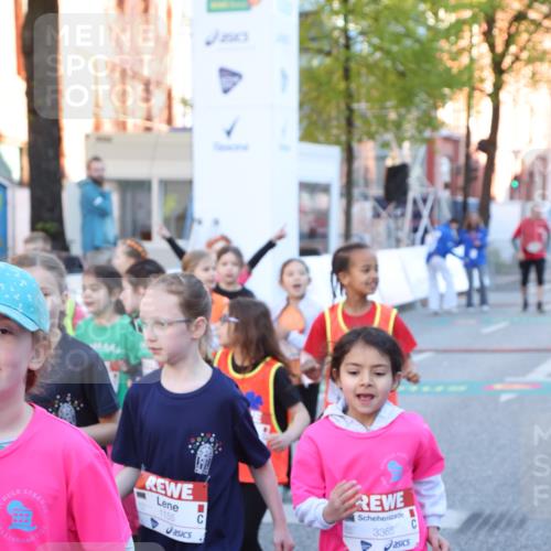 25.04.2025 - Das Zehntel Lena Gebhardt http://msf.ph/oto/7799530 26.04.2025 07:34:41 Allgemein zum Event 1155, 3365 meine-sportfotos.de