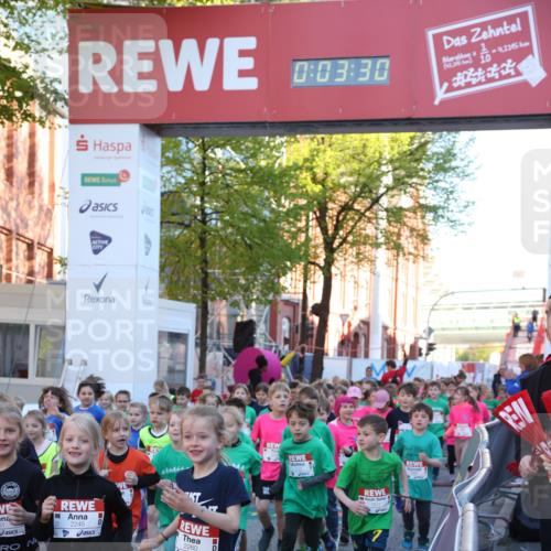 25.04.2025 - Das Zehntel Lena Gebhardt http://msf.ph/oto/7799654 26.04.2025 07:35:24 Allgemein zum Event 0, 03, 30, 61, 2245, 2260, 42, 345, 10, 4, 2145 meine-sportfotos.de