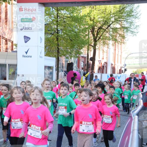 25.04.2025 - Das Zehntel Lena Gebhardt http://msf.ph/oto/7799714 26.04.2025 07:35:28 Allgemein zum Event 3298, 3274 meine-sportfotos.de