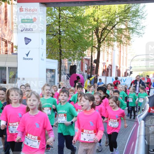 25.04.2025 - Das Zehntel Lena Gebhardt http://msf.ph/oto/7799716 26.04.2025 07:35:29 Allgemein zum Event 3298, 3274 meine-sportfotos.de