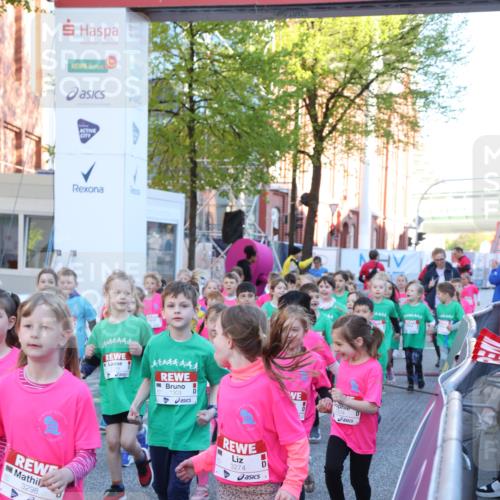 25.04.2025 - Das Zehntel Lena Gebhardt http://msf.ph/oto/7799718 26.04.2025 07:35:29 Allgemein zum Event 3298, 1303, 3274 meine-sportfotos.de