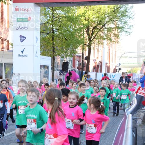 25.04.2025 - Das Zehntel Lena Gebhardt http://msf.ph/oto/7799722 26.04.2025 07:35:29 Allgemein zum Event 1303, 1274, 277, 304 meine-sportfotos.de