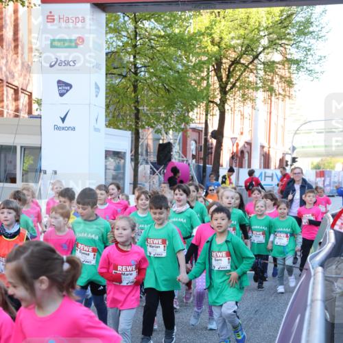 25.04.2025 - Das Zehntel Lena Gebhardt http://msf.ph/oto/7799738 26.04.2025 07:35:30 Allgemein zum Event 04, 1319, 3295 meine-sportfotos.de