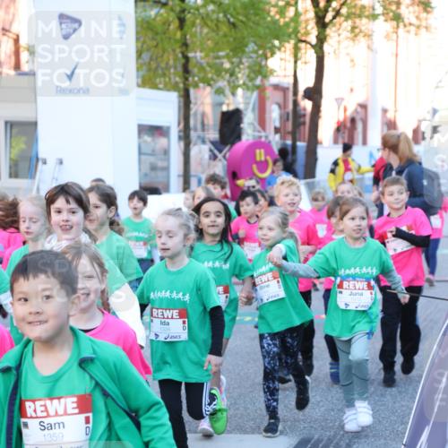 25.04.2025 - Das Zehntel Lena Gebhardt http://msf.ph/oto/7799759 26.04.2025 07:35:32 Allgemein zum Event 1359, 44, 1326, 444444 meine-sportfotos.de