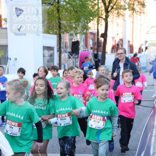 25.04.2025 - Das Zehntel Lena Gebhardt http://msf.ph/oto/7799773 26.04.2025 07:35:33 Allgemein zum Event 1326, 1300, 1310 meine-sportfotos.de