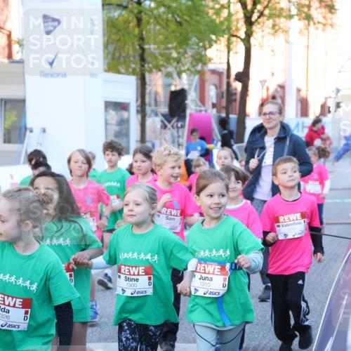 25.04.2025 - Das Zehntel Lena Gebhardt http://msf.ph/oto/7799775 26.04.2025 07:35:33 Allgemein zum Event 326, 1300, 3267, 4255, 1310 meine-sportfotos.de