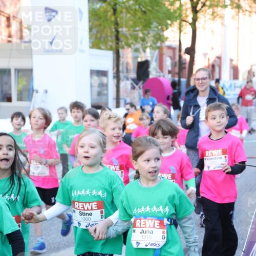 25.04.2025 - Das Zehntel Lena Gebhardt http://msf.ph/oto/7799782 26.04.2025 07:35:34 Allgemein zum Event 1300, 4444444, 1310, 3303 meine-sportfotos.de