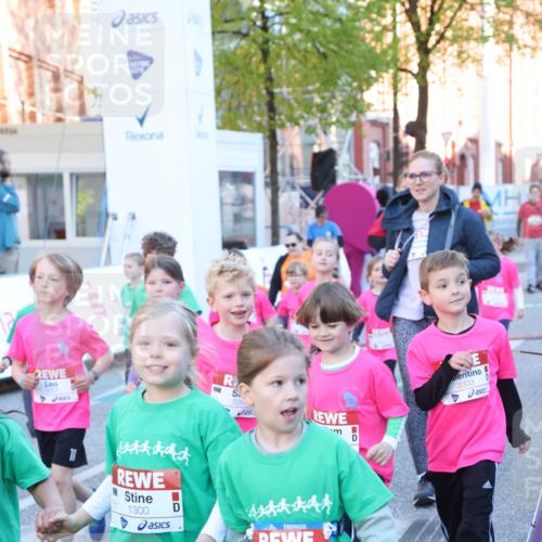 25.04.2025 - Das Zehntel Lena Gebhardt http://msf.ph/oto/7799785 26.04.2025 07:35:34 Allgemein zum Event 326, 1300, 1310, 3303 meine-sportfotos.de