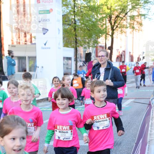 25.04.2025 - Das Zehntel Lena Gebhardt http://msf.ph/oto/7799795 26.04.2025 07:35:34 Allgemein zum Event 1441, 1310, 5, 3256, 3303 meine-sportfotos.de