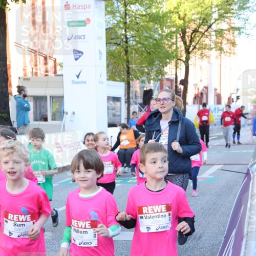 25.04.2025 - Das Zehntel Lena Gebhardt http://msf.ph/oto/7799798 26.04.2025 07:35:35 Allgemein zum Event 2724, 3267, 3256, 3303 meine-sportfotos.de