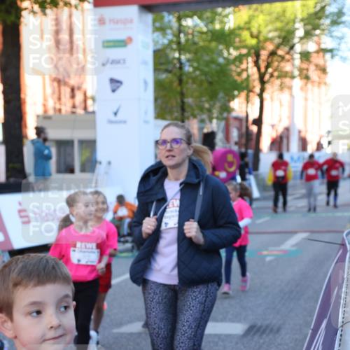 25.04.2025 - Das Zehntel Lena Gebhardt http://msf.ph/oto/7799830 26.04.2025 07:35:35 Allgemein zum Event 3303 meine-sportfotos.de