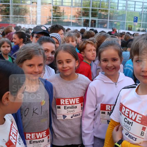 25.04.2025 - Das Zehntel Luisa Fischer http://msf.ph/oto/7799883 26.04.2025 08:29:53 Allgemein zum Event 2445, 2182, 2445, 2446, 2450 meine-sportfotos.de